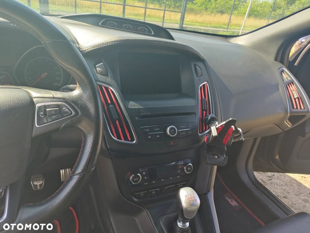 Ford Focus 2.0 EcoBoost ST-2 - 5