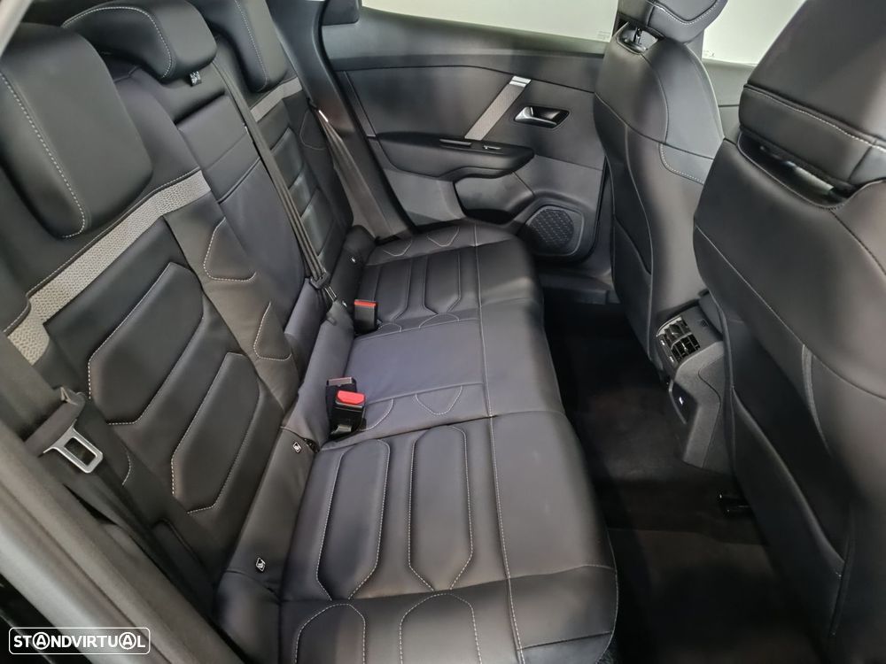 Citroën C4 BlueHDi 130 Stop&Start EAT8 SHINE - 28