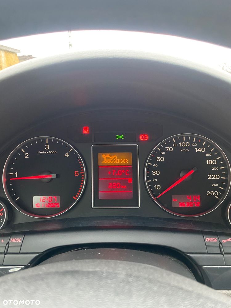 Audi A4 Limousine - 11