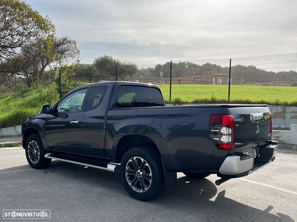 Mitsubishi L200 2.3 DI-D Strakar Space Cab Intense 4WD - 4