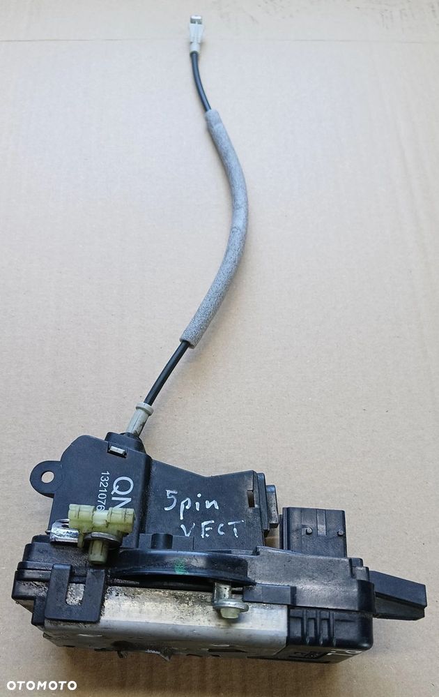 .Vectra C zamek przedni przód LEWY lift 5 PIN Signum Europa Opel