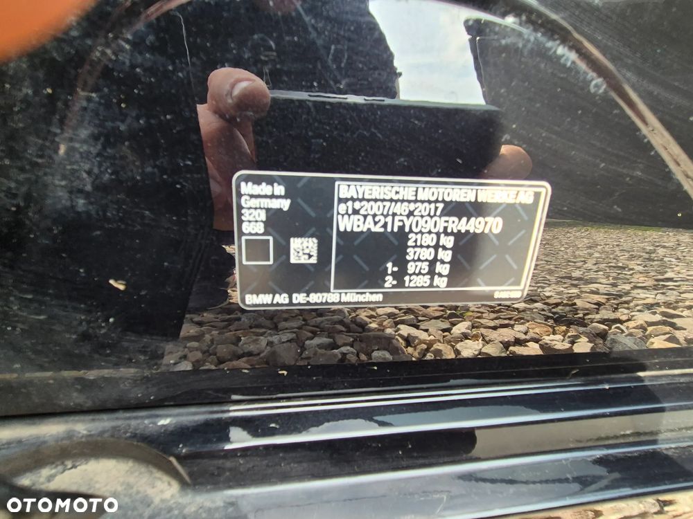 BMW Seria 3 320i Sport Line - 36
