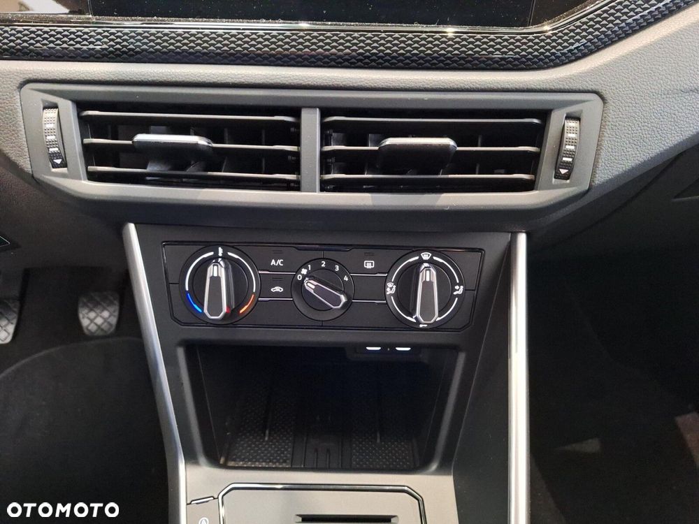 Volkswagen Polo - 23