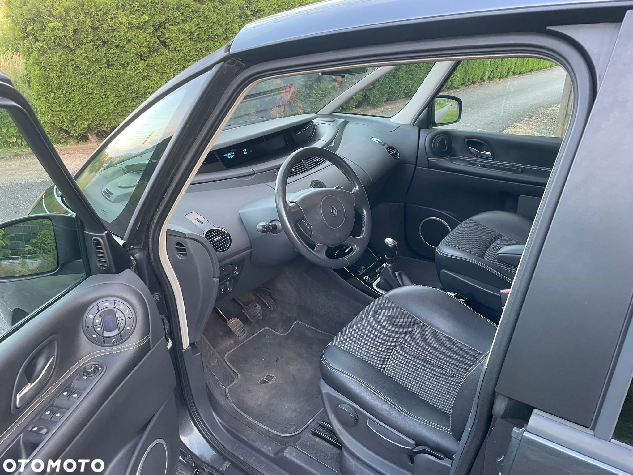 Renault Espace 2.0 dCi FAP Celsium - 9