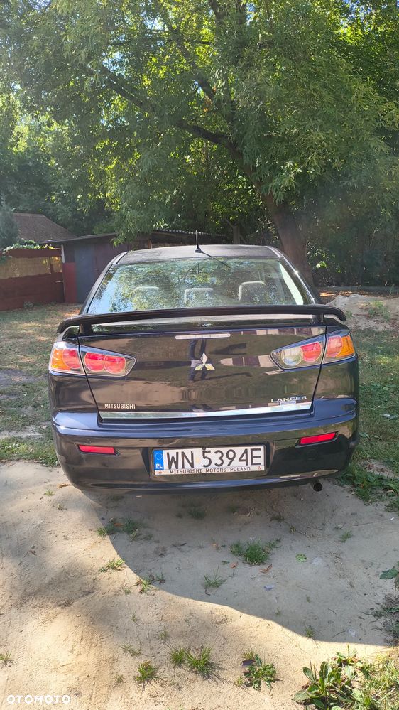 Mitsubishi Lancer 1.6 Invite - 2