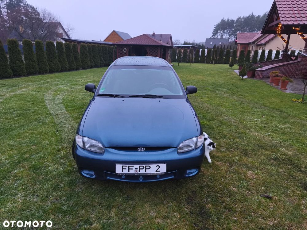 Hyundai Accent 1.3 GLS - 12