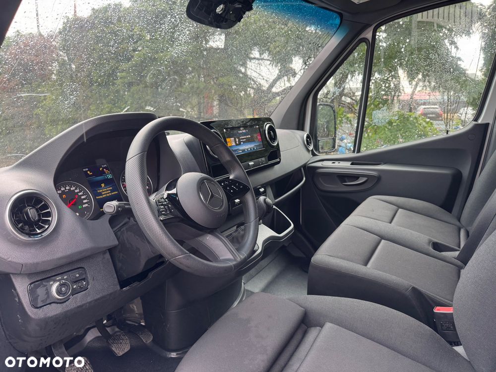 Mercedes-Benz SPRINTER - 20