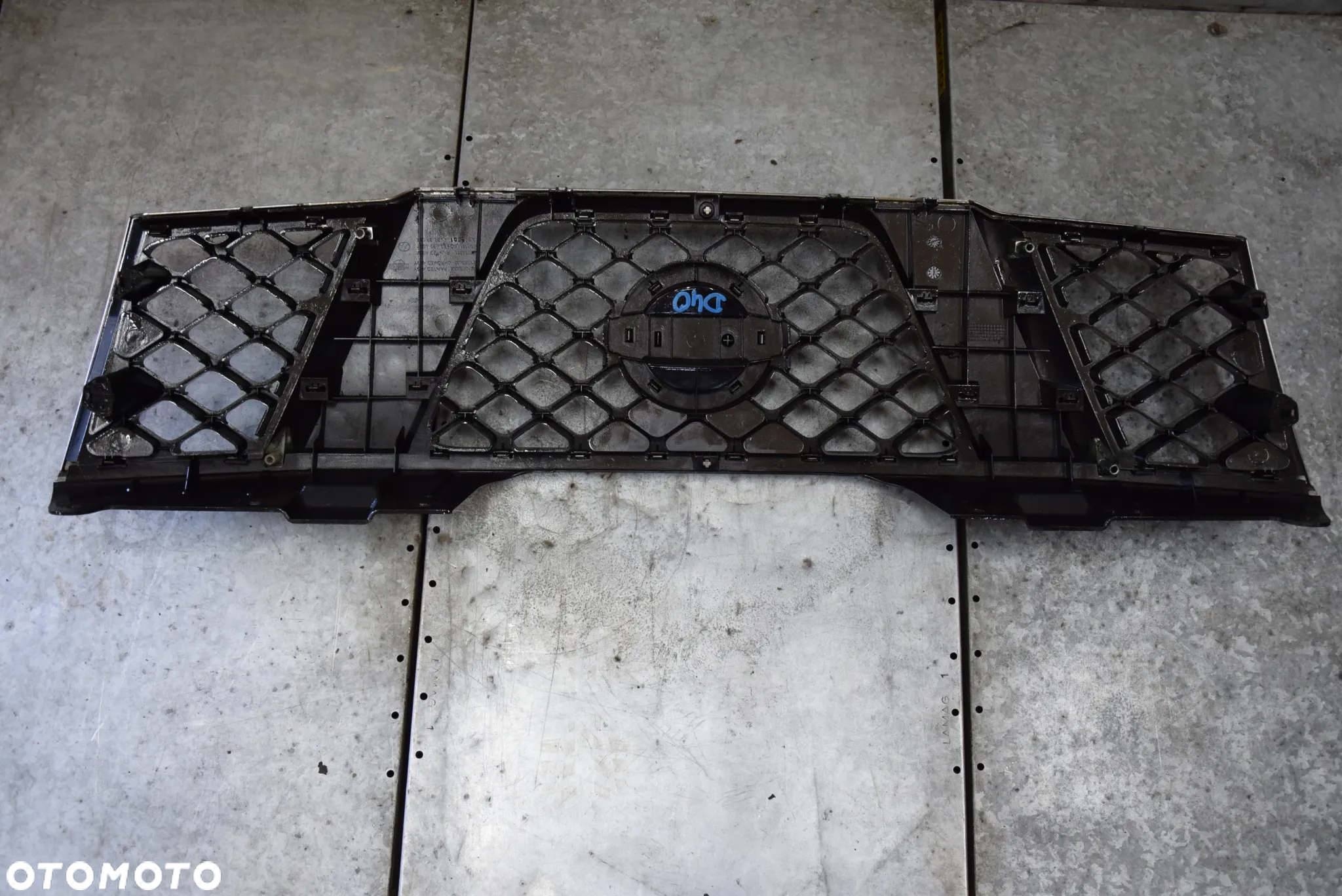 NISSAN NAVARA D40 GRILL ATRAPA - 10