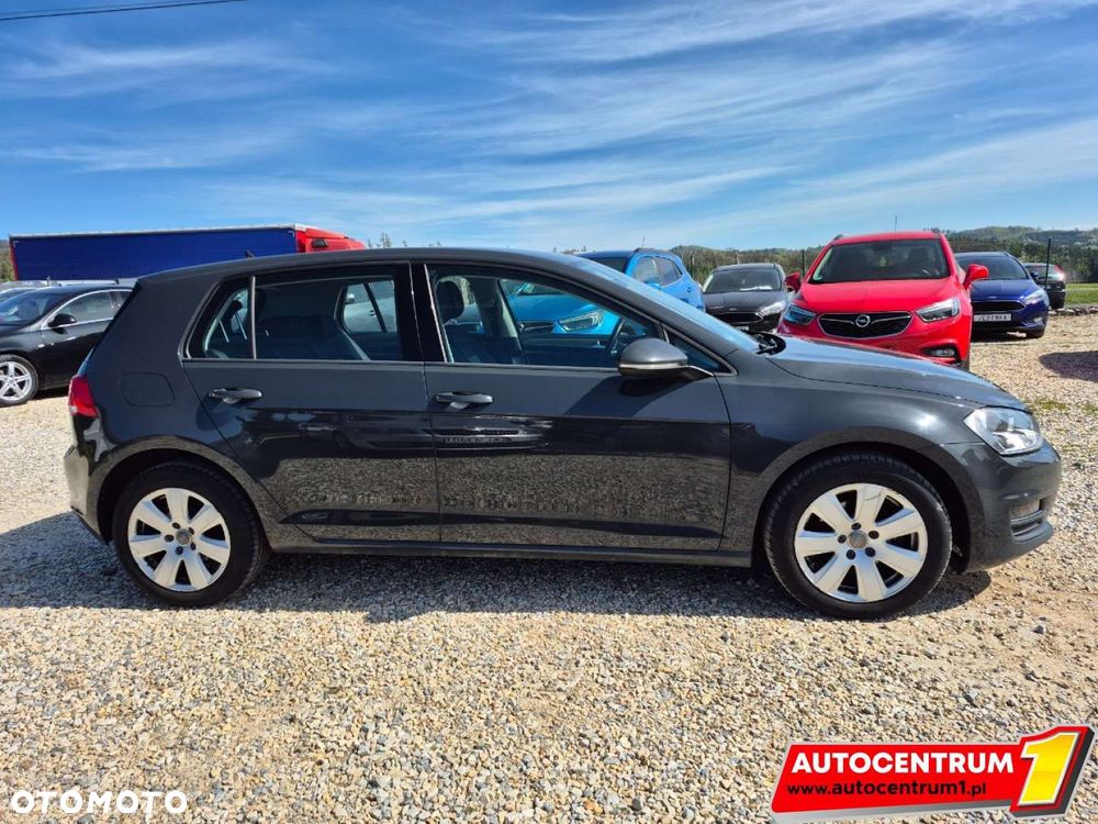 Volkswagen Golf - 5