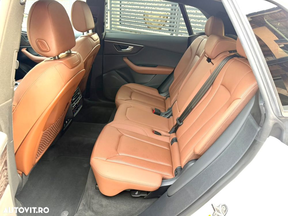 Audi Q8 3.0 55 TFSI quattro Tiptronic MHEV - 28