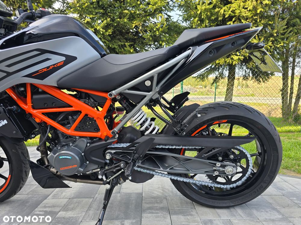 KTM Duke - 13