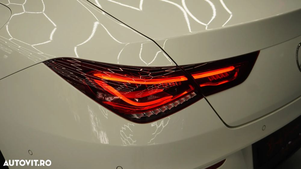 Mercedes-Benz CLA 200 7G-DCT AMG Line - 9