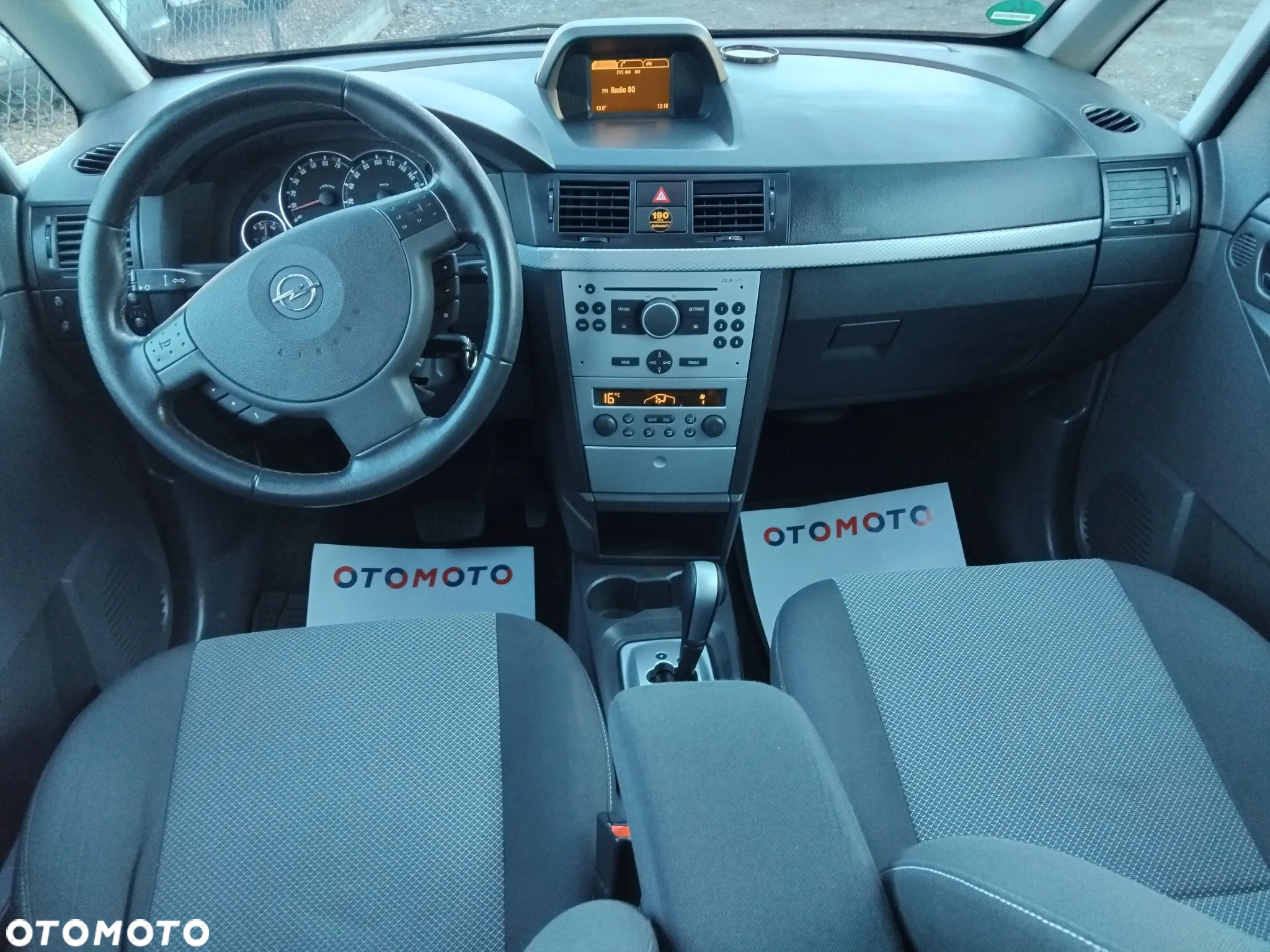 Opel Meriva 1.6 Essentia MTA - 31