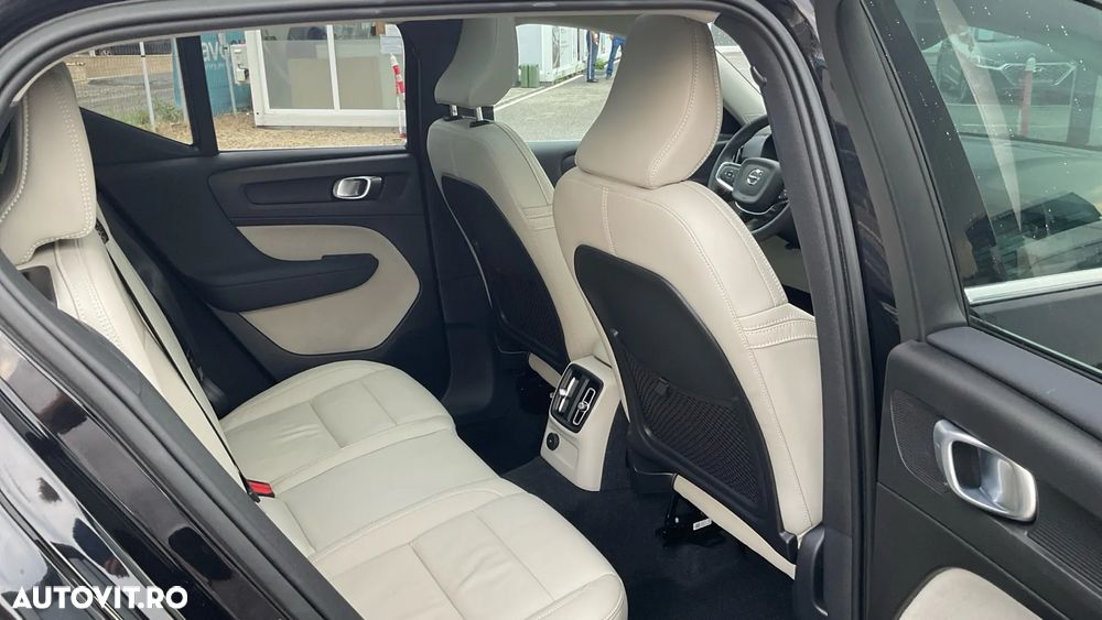 VOLVO XC40 2022 — imagine 12