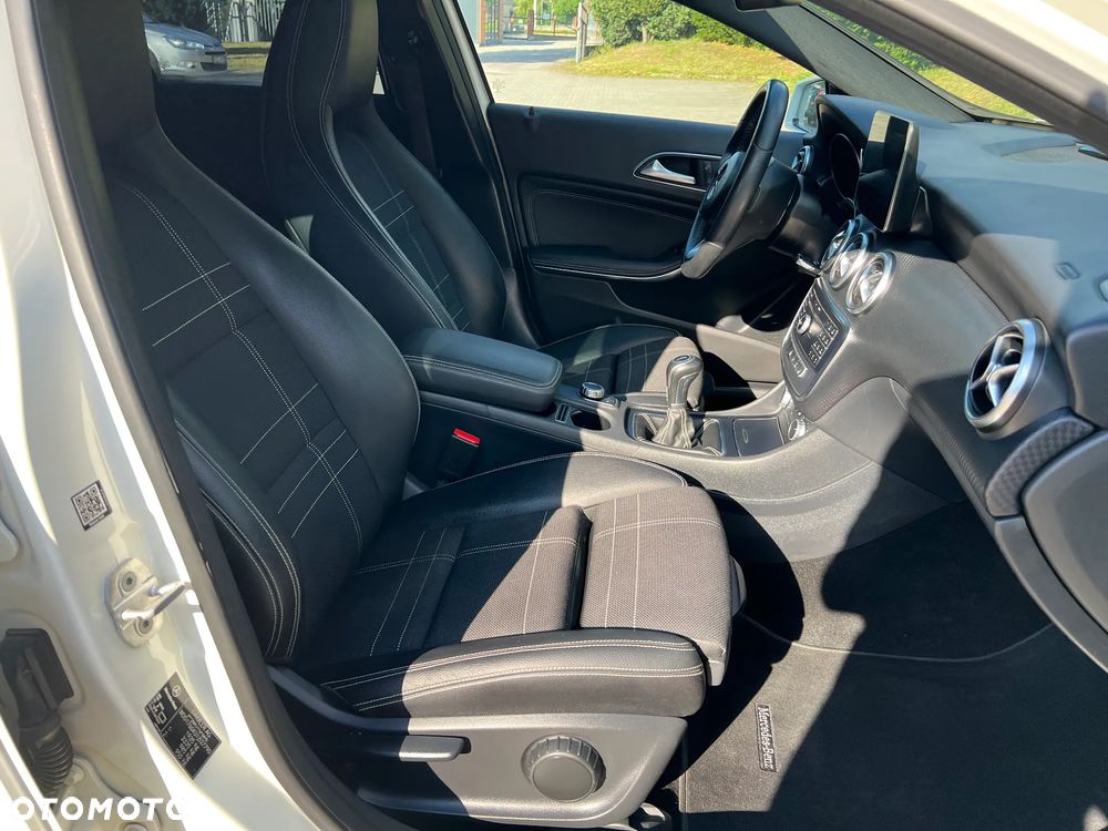 Mercedes-Benz Klasa A 200 AMG Line - 15