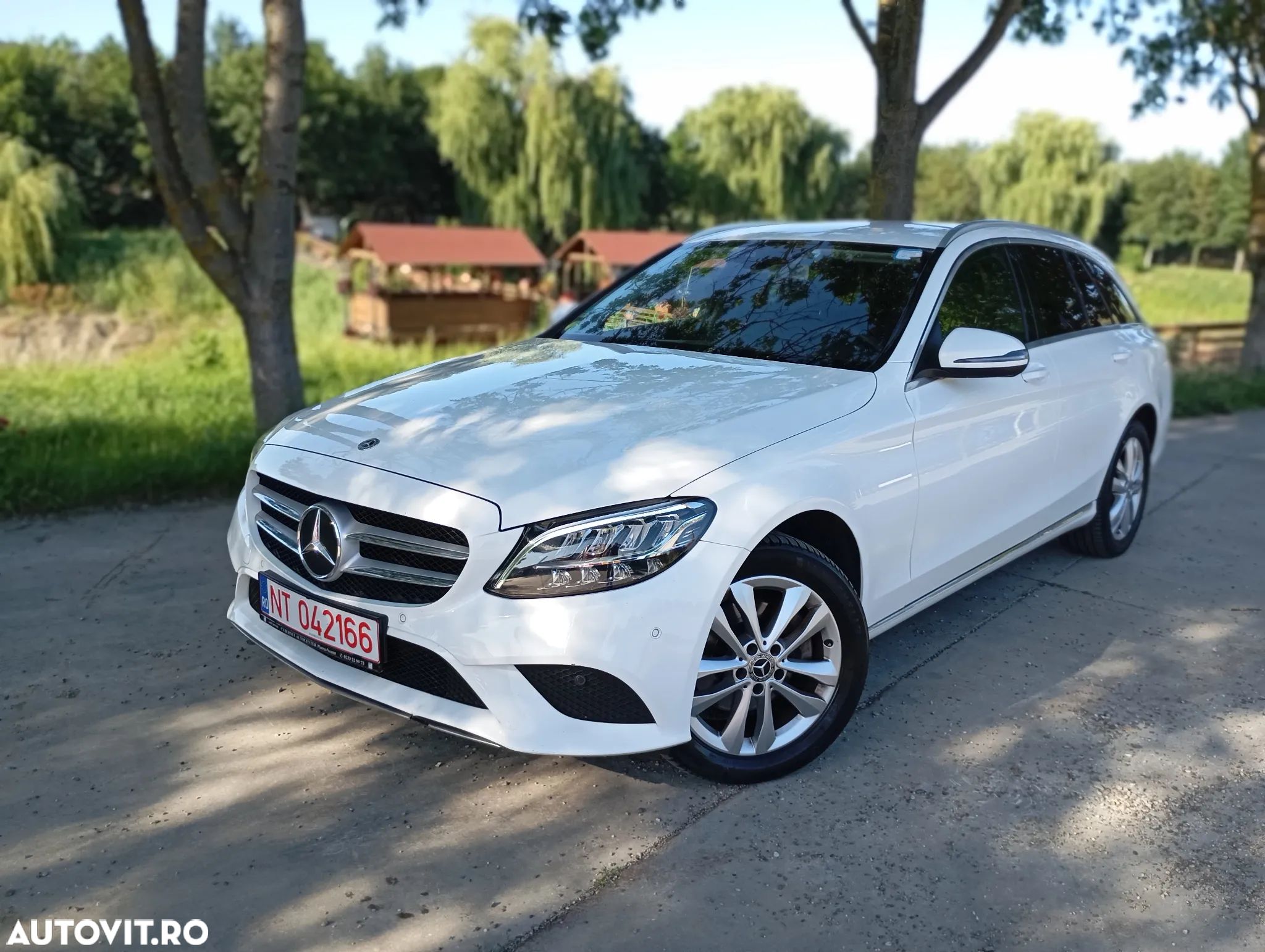 Mercedes-Benz C 220 d 4Matic T 9G-TRONIC Exclusive - 1