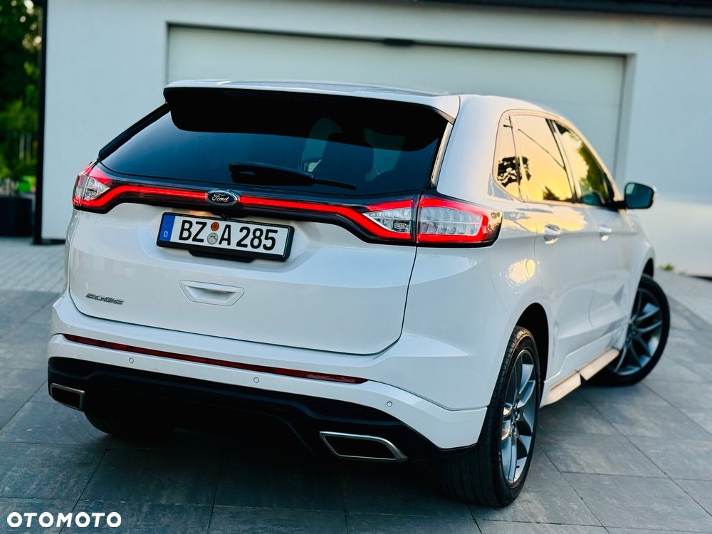 Ford Edge 2.0 TDCi Twin-Turbo 4WD ST-Line - 32