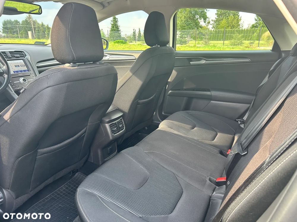 Ford Mondeo 2.0 EcoBlue Titanium - 13