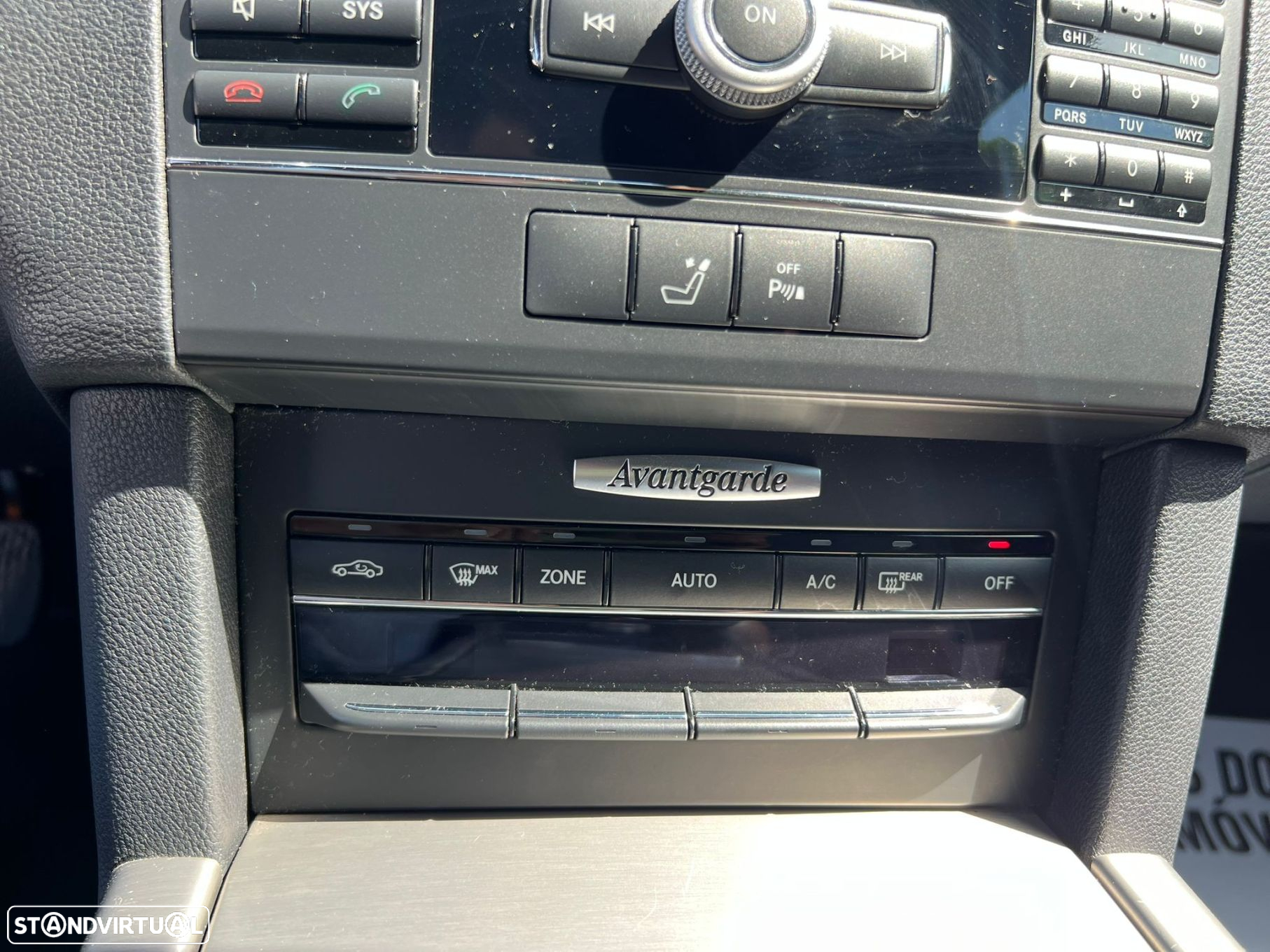 Mercedes-Benz E 350 CGI Avantgarde BlueEfficiency - 34