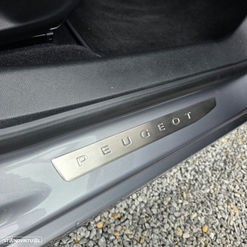 Peugeot 308 1.6 BlueHDi Style - 30