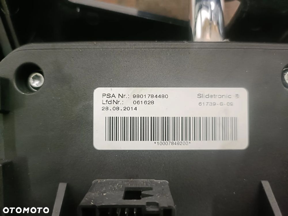 PEUGEOT 3008 I 09-16 r. 2,0 HDI HYBRID WYBIERAK LEWAREK ZMIANY BIEGÓW 9801784480 + - 5