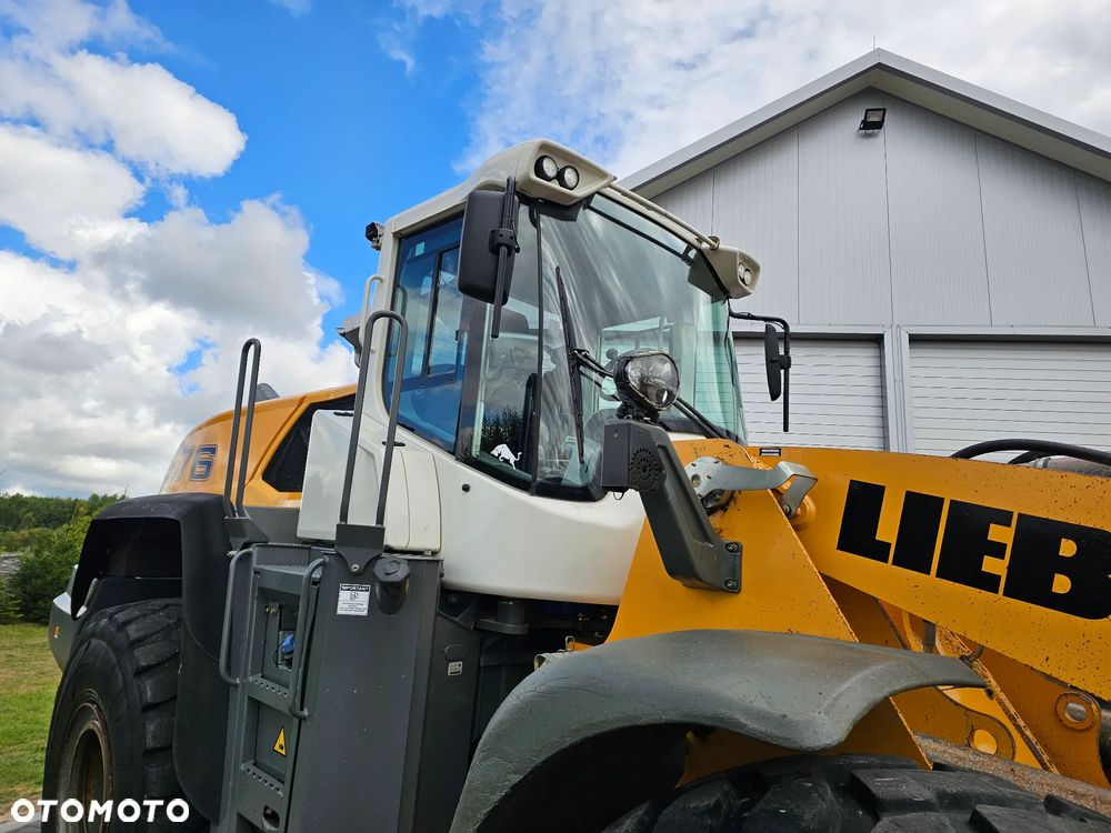 Liebherr L576 - 18