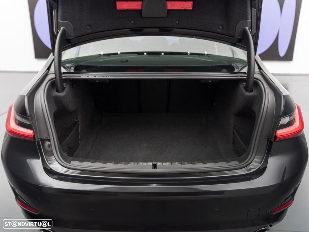 BMW 320 d Line Sport Auto - 11