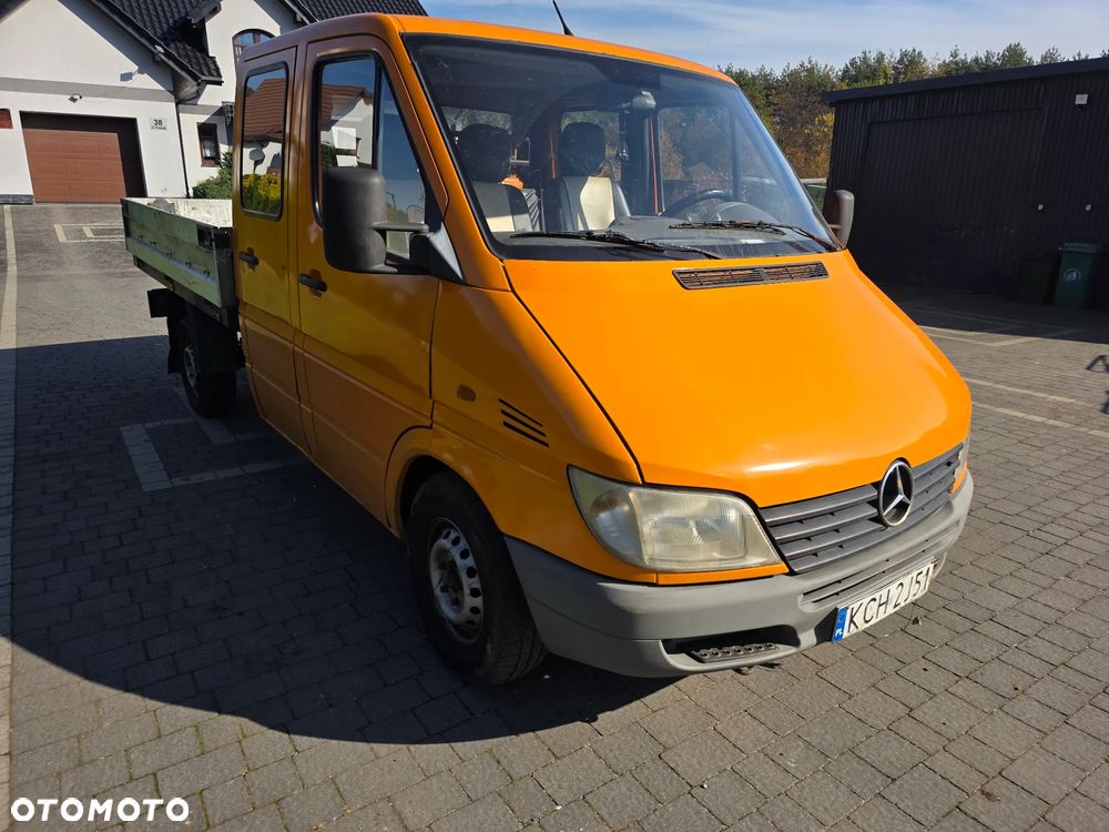 Mercedes-Benz Sprinter 2001 photo 2