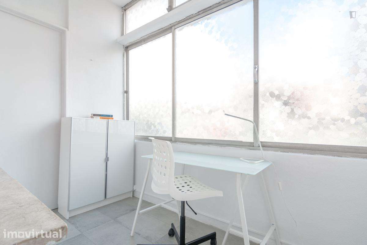Quarto - localizado em Alcântara Lisbon - Grande imagem: 3/29