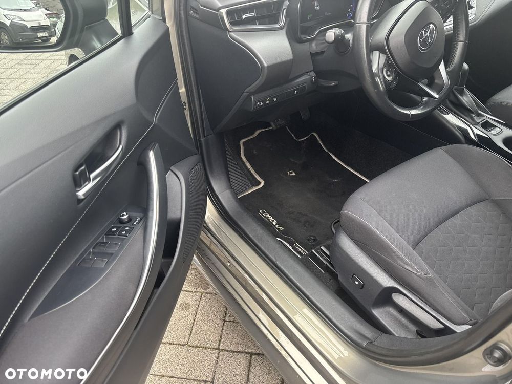 Toyota Corolla 1.8 Hybrid Comfort - 22