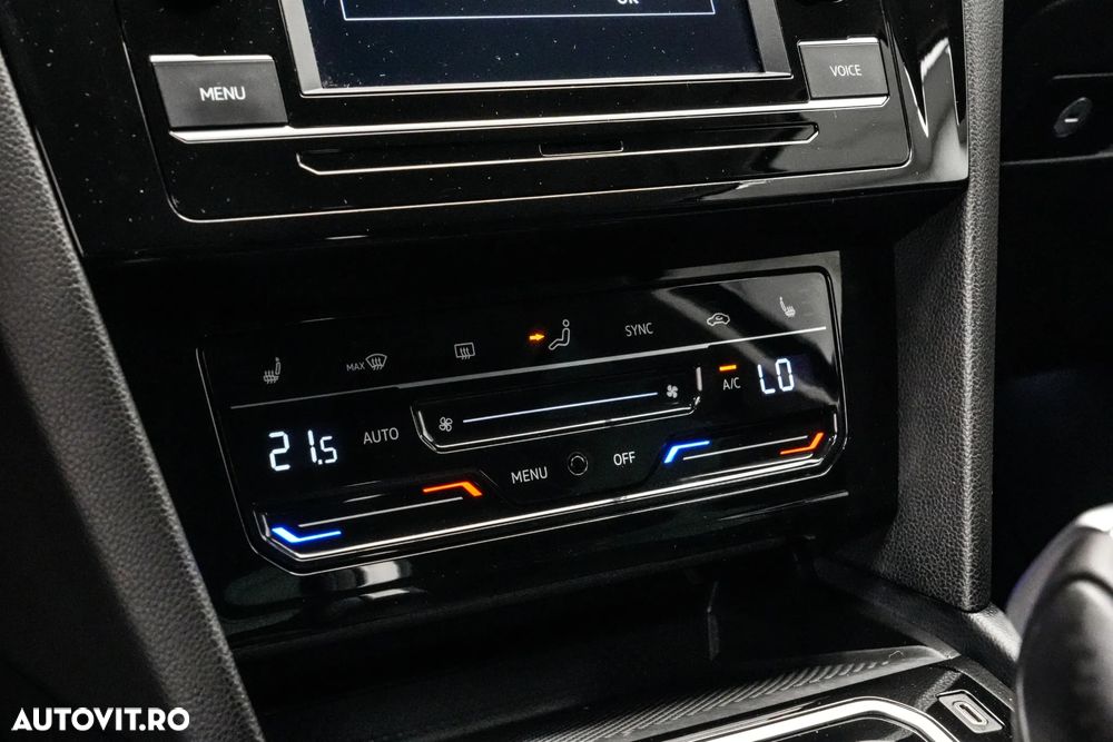Volkswagen Passat 2.0 TDI DSG Comfortline - 21