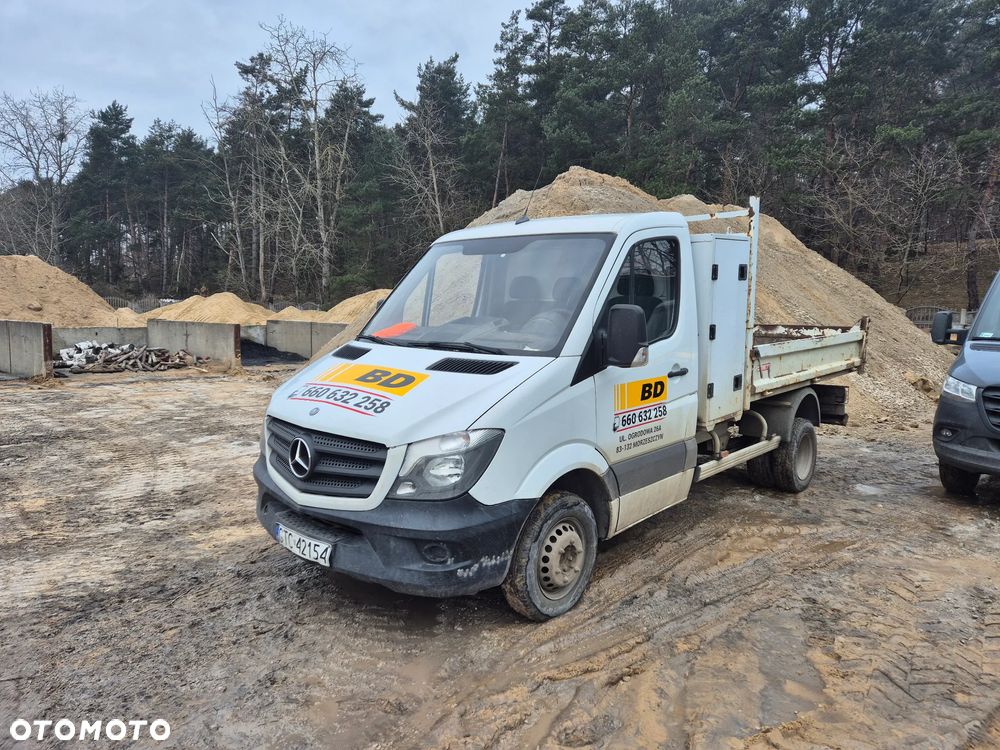 Mercedes-Benz 513 - 1