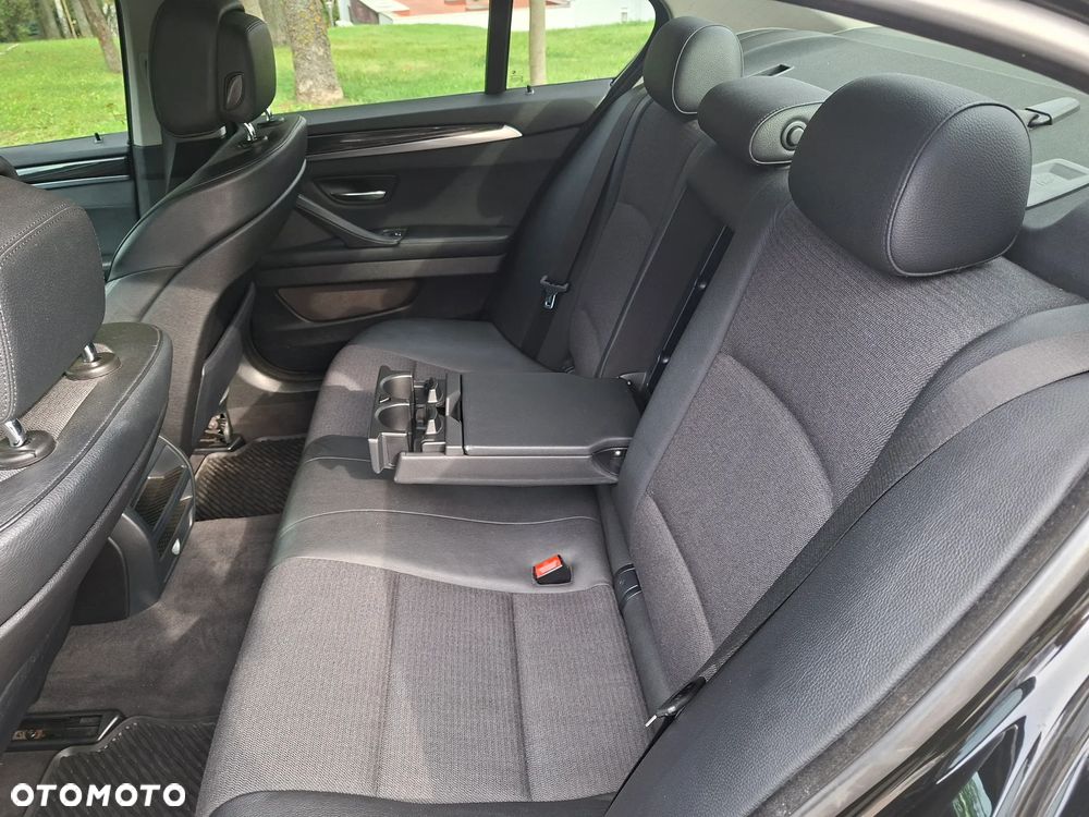 BMW Seria 5 520d - 8