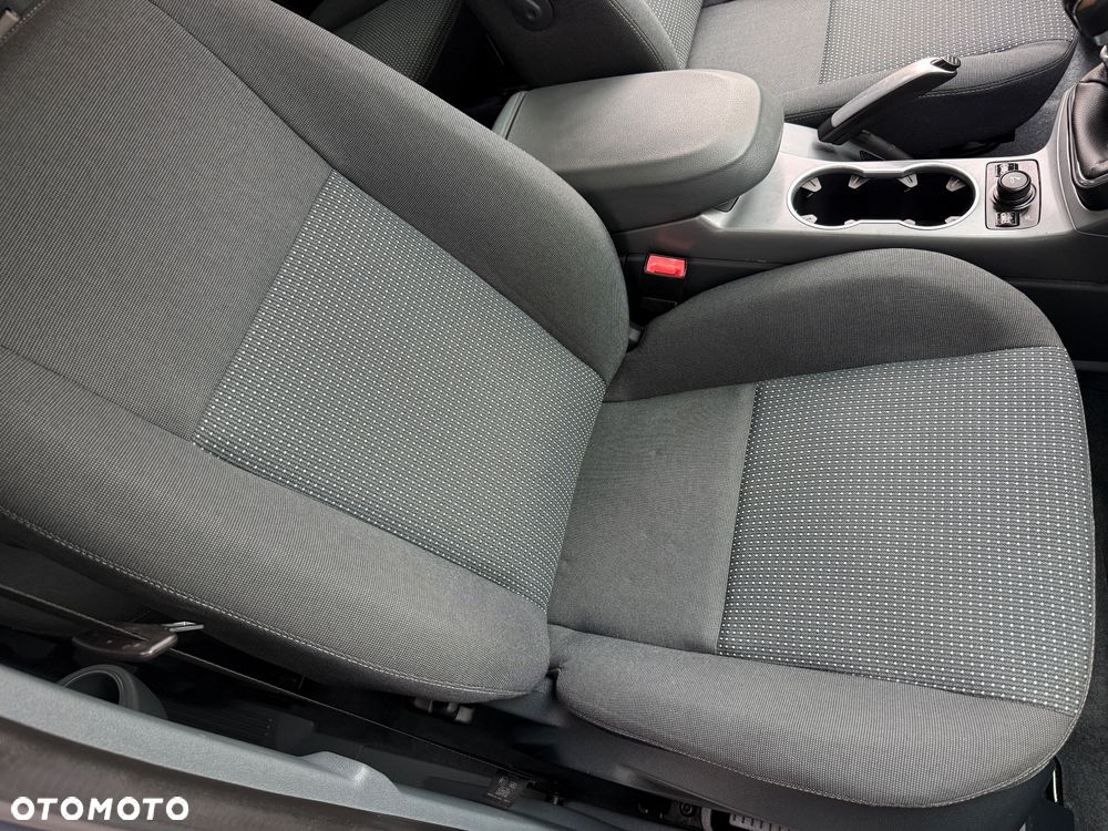 Ford Grand C-MAX 2.0 TDCi Titanium - 31