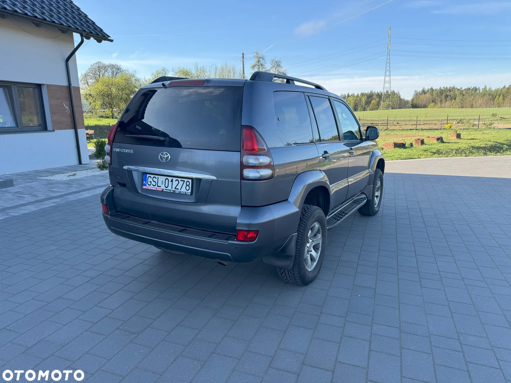 Toyota Land Cruiser - 4