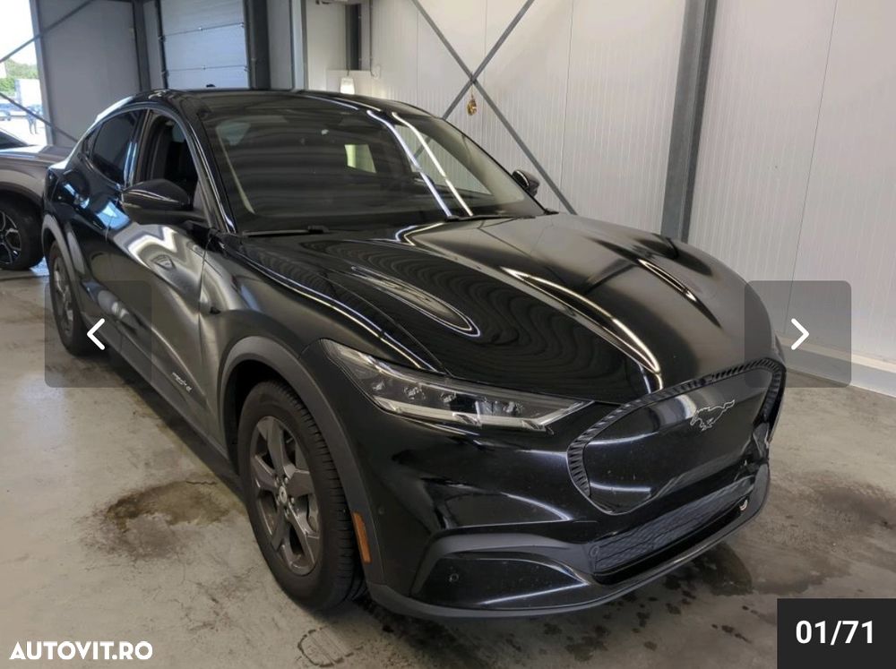 FORD Mustang Mach-E 2021 — imagine 2