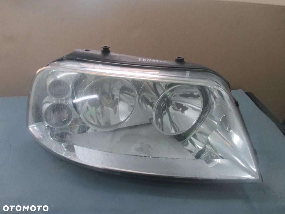lampa prawa Sharan Alhambra AL Bosch Europa - 1