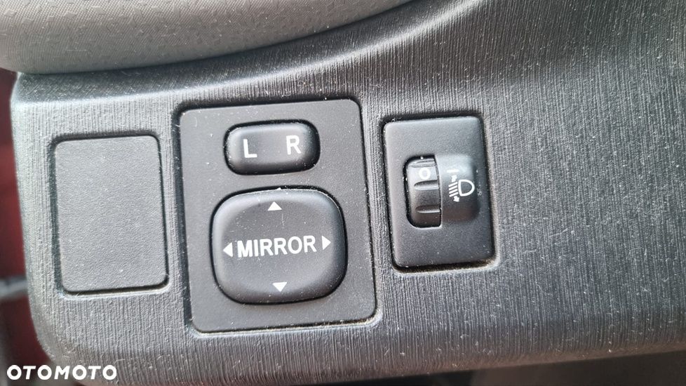 Toyota Yaris 1.33 Premium - 15