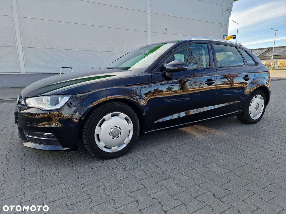 Audi A3 Sportback 1.4 TFSI Attraction - 3