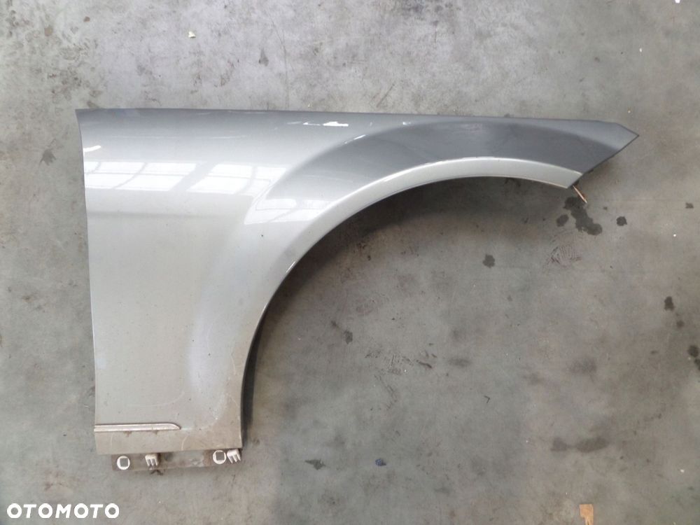 mercedes w212 błotnik przód prawy srebny - 1
