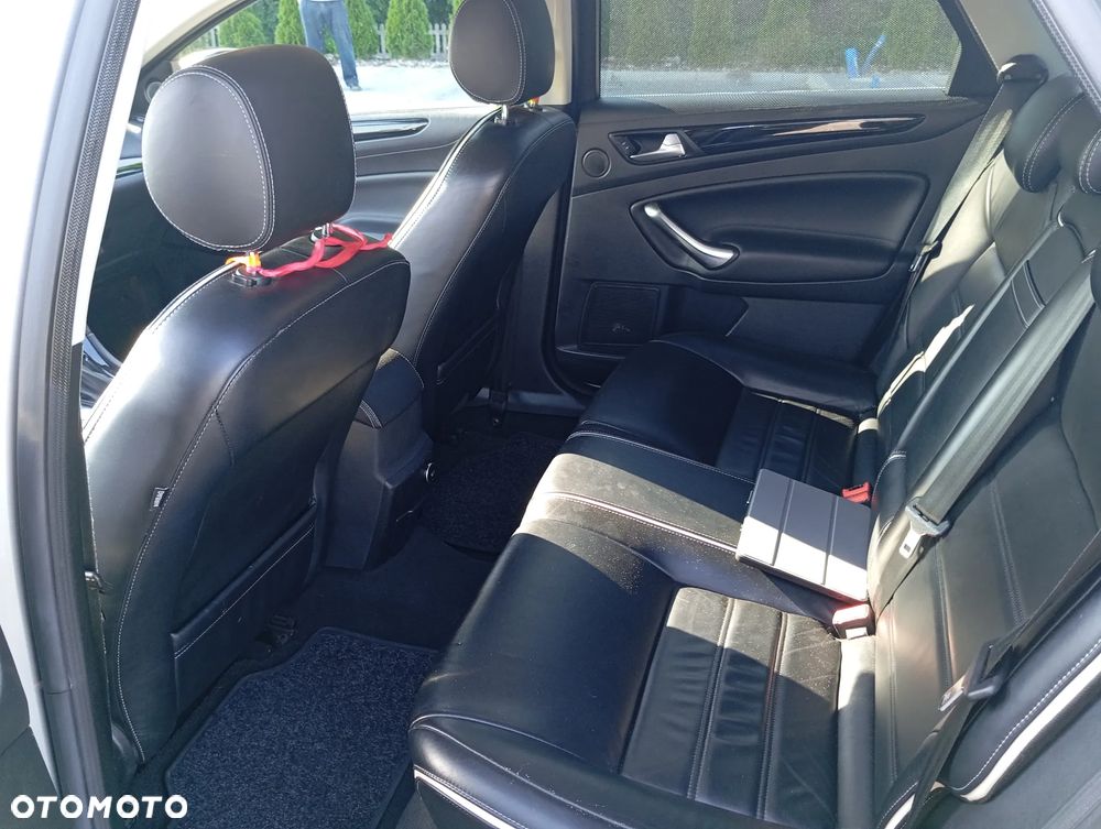 Ford Mondeo SW - 12