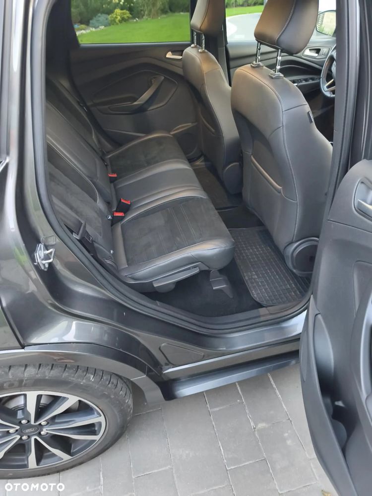 Ford Kuga - 25