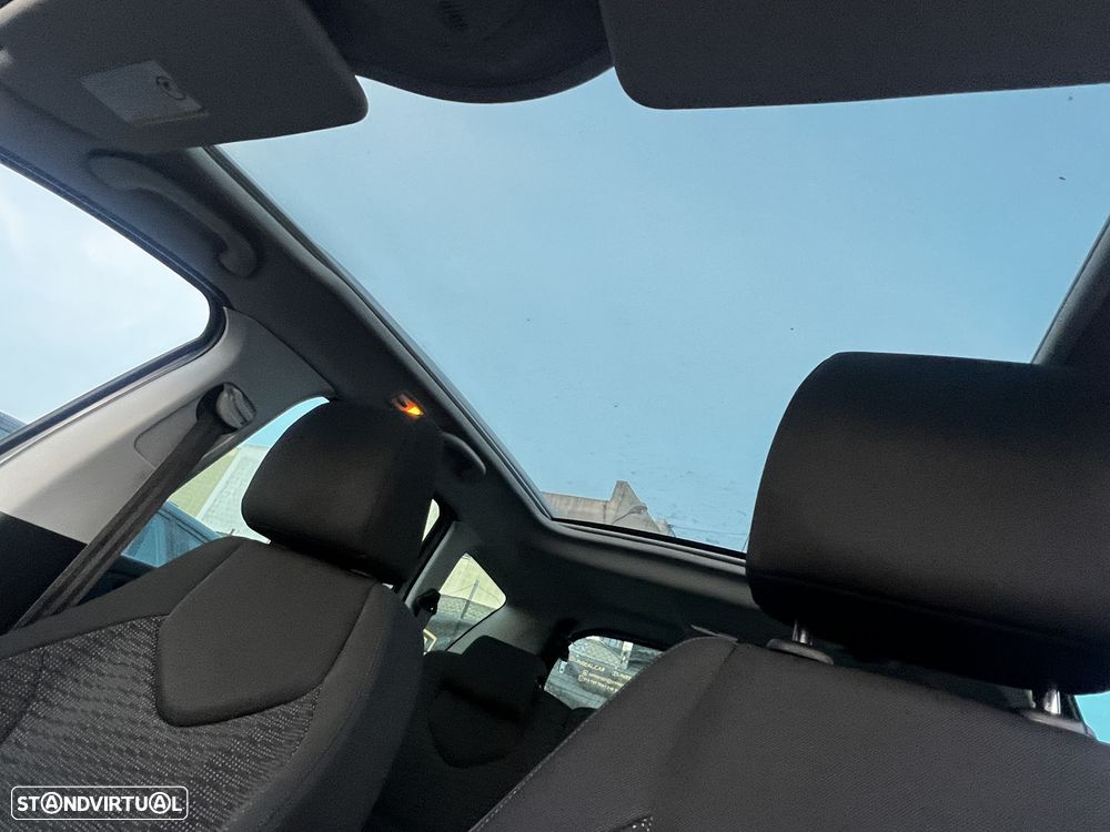 Peugeot 308 SW 1.6 HDi Premium - 17