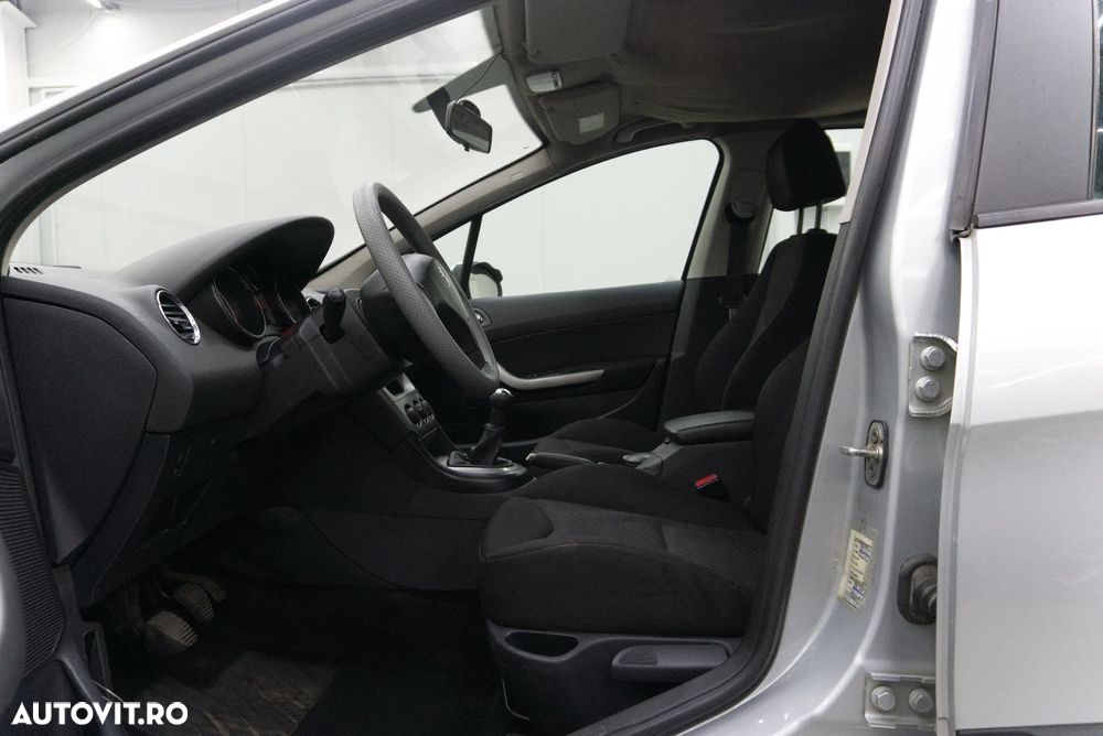Peugeot 308 1.4E Confort - 6