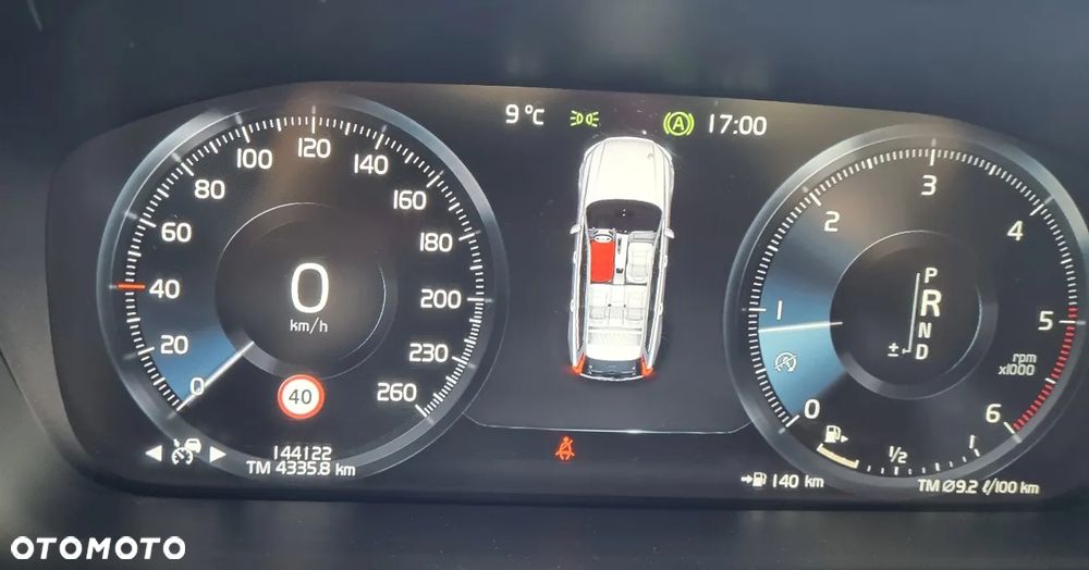 Volvo V90 Cross Country D4 AWD Geartronic Pro - 23