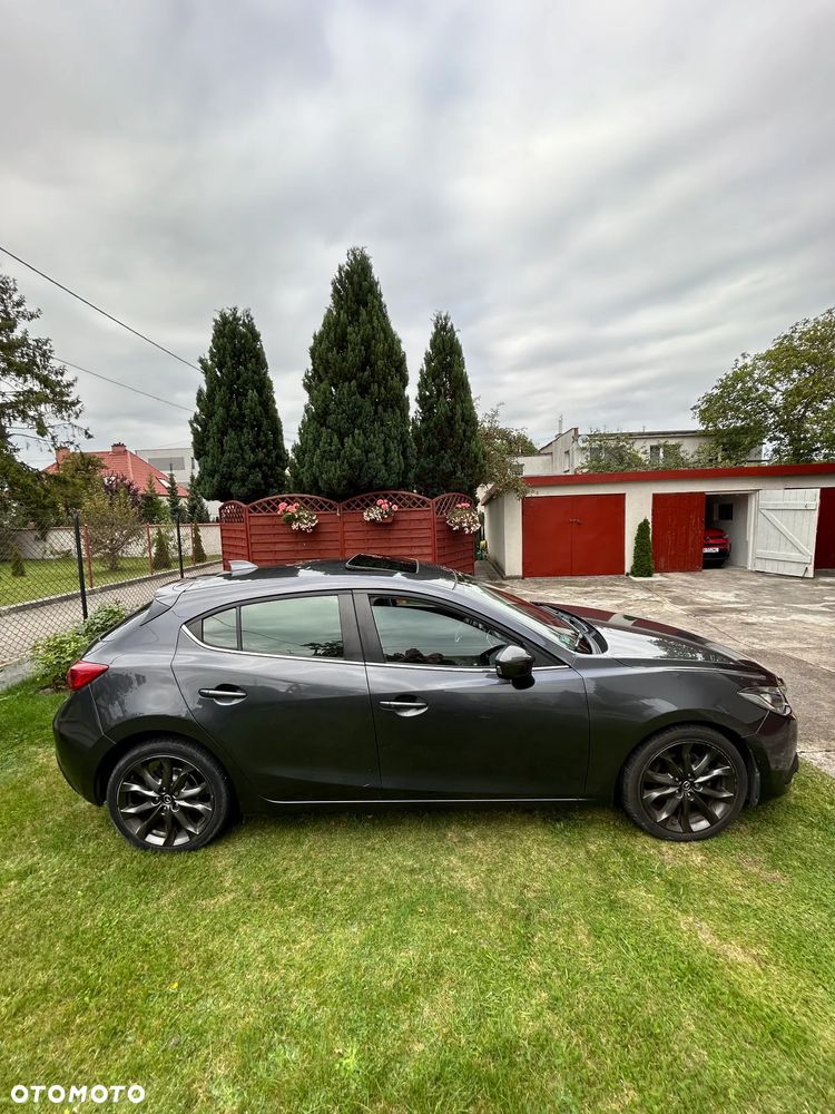 Mazda 3 - 4