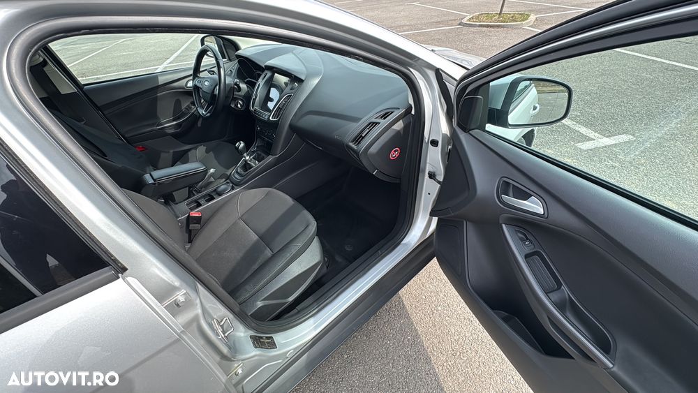 Ford Focus 1.5 TDCi DPF Start-Stopp-System Trend - 13