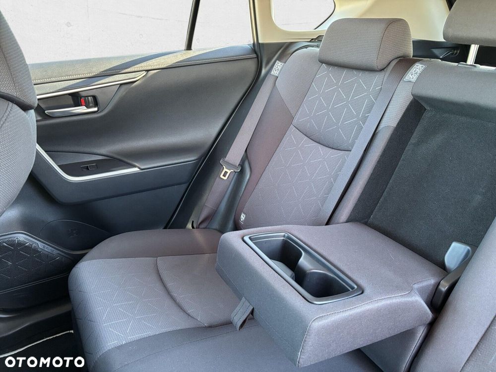 Toyota RAV4 - 24