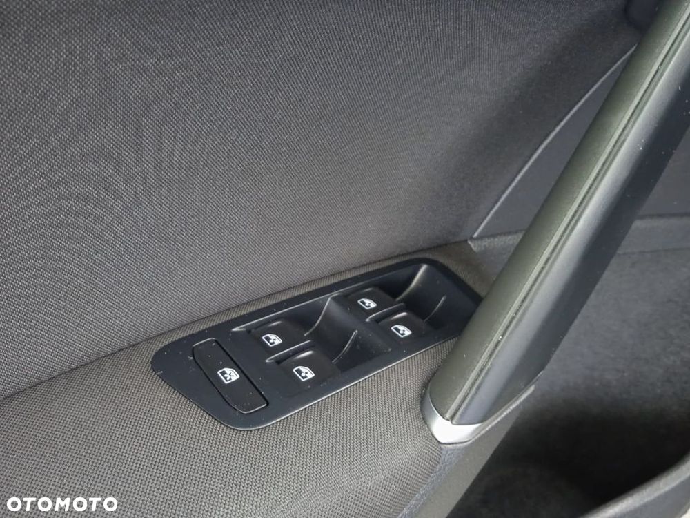 Volkswagen Golf 1.5 TSI BMT Evo Comfortline DSG - 29