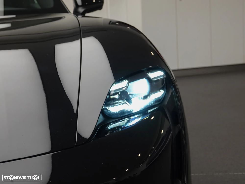 Porsche Taycan 4S - 12